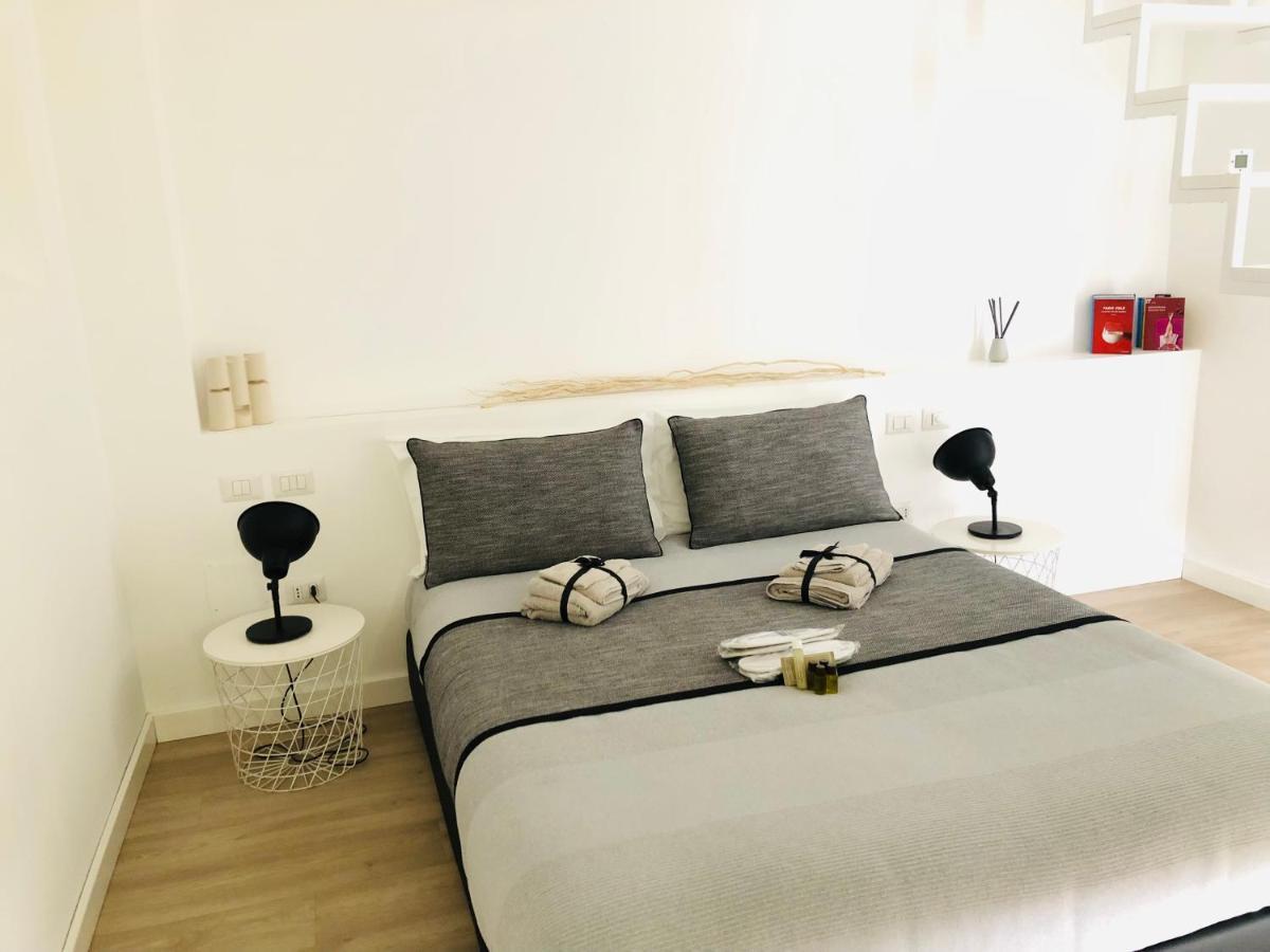 Apartment Vsg25 Nel Centro Di Cagliari Exterior foto